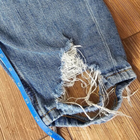 Pilcro Anthropologie Heritage Boyfriend Distressed Blue Crop Jeans Frayed Hem 16 - Picture 11 of 14